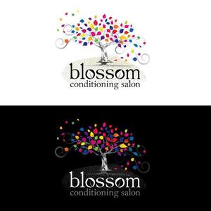 minami (mianamirande)さんのおしゃれロゴの得意なクリエーター様！ リラクゼーションサロン「blossom」のロゴ作成依頼への提案