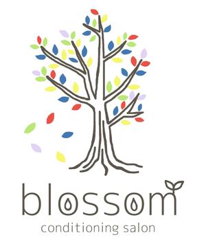 おまめ (omame113)さんのおしゃれロゴの得意なクリエーター様！ リラクゼーションサロン「blossom」のロゴ作成依頼への提案