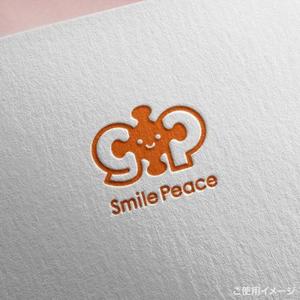 shirokuma_design (itohsyoukai)さんの飲食店（株）Smile Peace　会社のロゴへの提案