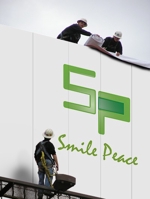 デザインオフィス　すみれ (Sumire)さんの飲食店（株）Smile Peace　会社のロゴへの提案