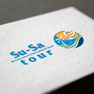 くり (curypapasan)さんのタイ（国）で出店する日本人観光客向け、旅行代理店「SU-SA TOUR」（スーサツアー）のロゴへの提案