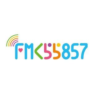 ニシダアオイ (nishida0822)さんの新設コミュニティFM放送局（ラジオ局）「FMくらら857」のロゴへの提案