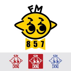 やめたい (sunpita)さんの新設コミュニティFM放送局（ラジオ局）「FMくらら857」のロゴへの提案