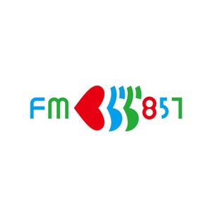 RO (uji52)さんの新設コミュニティFM放送局（ラジオ局）「FMくらら857」のロゴへの提案