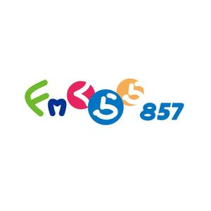 nano (nano)さんの新設コミュニティFM放送局（ラジオ局）「FMくらら857」のロゴへの提案