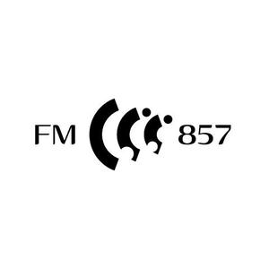Saeko_S (Saeko_S)さんの新設コミュニティFM放送局（ラジオ局）「FMくらら857」のロゴへの提案