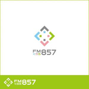 smoke-smoke (smoke-smoke)さんの新設コミュニティFM放送局（ラジオ局）「FMくらら857」のロゴへの提案