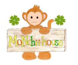 tttt (EINAin)さんの1歳〜未就学児の託児所 「MoNchii house」のロゴへの提案