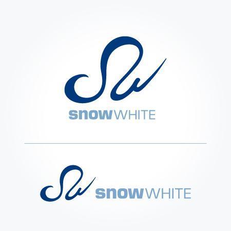 manoir (manoir)さんのオリジナルスポーツブランド「SNOW WHITE」のロゴへの提案