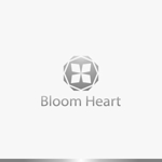 yuizm ()さんのジュエリーショップサイト「Bloom Heart」のロゴへの提案