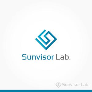 p ()さんの個人事業の屋号「Sunvisor Lab.」のロゴへの提案