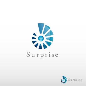 JUN (aus-jun)さんの「Surprise」のロゴ作成への提案