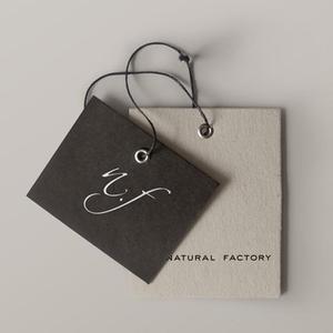 Miri ()さんのインテリアショップ『natural factory』のロゴへの提案