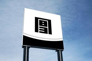 yuizm ()さんの内装デザイン会社「number.83」ロゴマークへの提案