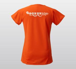 h_t (hide_toku)さんのランニングサークル「RUN RUN TOKYO」のTシャツデザインへの提案