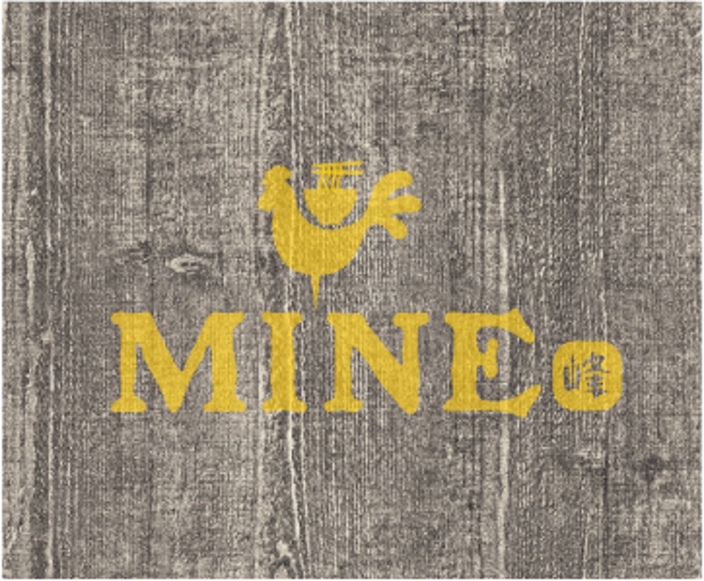海外で展開するラーメン屋「MINE峰」のロゴ