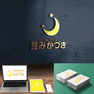Blu:D (aomasa)さんの女性のための鍼灸サロン「はりきゅうサロン　みかづき」のロゴへの提案