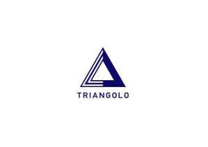 さんのファッションブランド「TRIANGOLO」のロゴへの提案