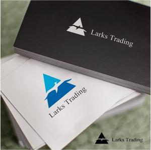 drkigawa (drkigawa)さんの輸出入を行う事業の屋号「Larks Trading」のワードロゴと名刺や書類に載せるエンブレムロゴへの提案