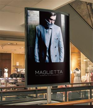forever (Doing1248)さんのファッションブランド ロゴTEE「MAGLIETTA」への提案