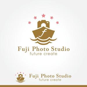 ふくみみデザイン (fuku33)さんのフォトスタジオ（写真館）「Fujiphotostudio」のロゴへの提案