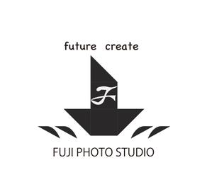 JOIN2240 (tommy_0530)さんのフォトスタジオ（写真館）「Fujiphotostudio」のロゴへの提案