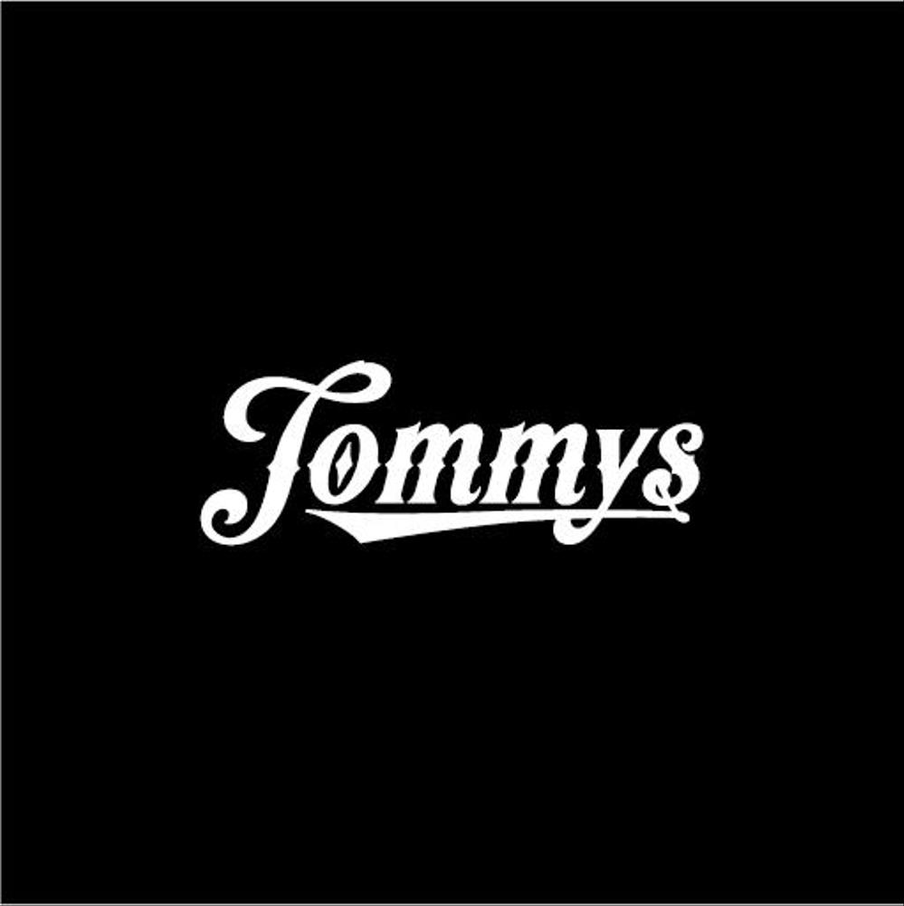 「Tommys」のロゴ