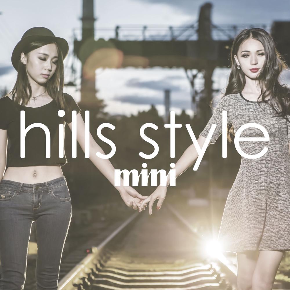 ティーン向けアパレルブランド「hillsstyle mini」のロゴ