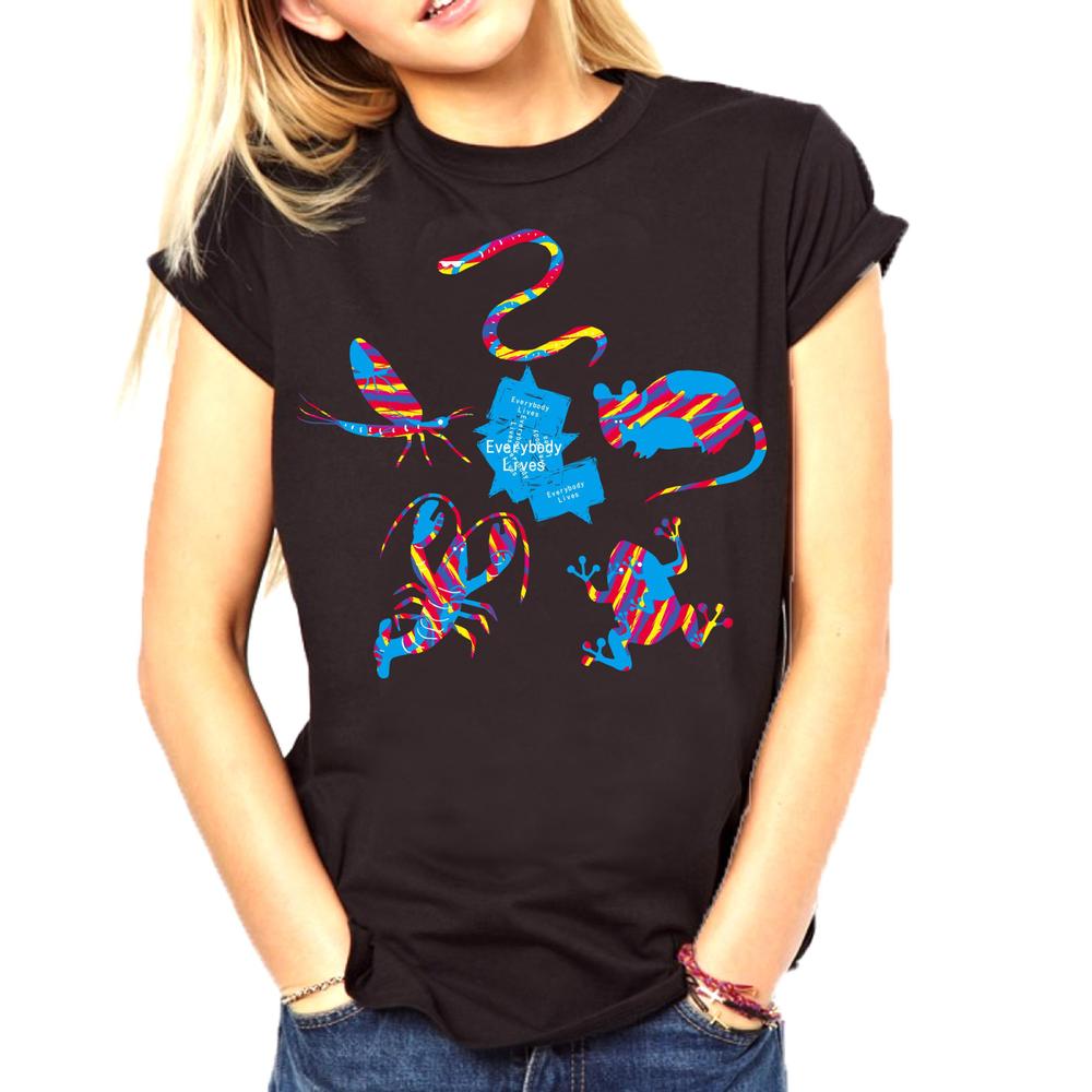 アウトドア系ブランドの動物イラストを使ったTシャツデザイン