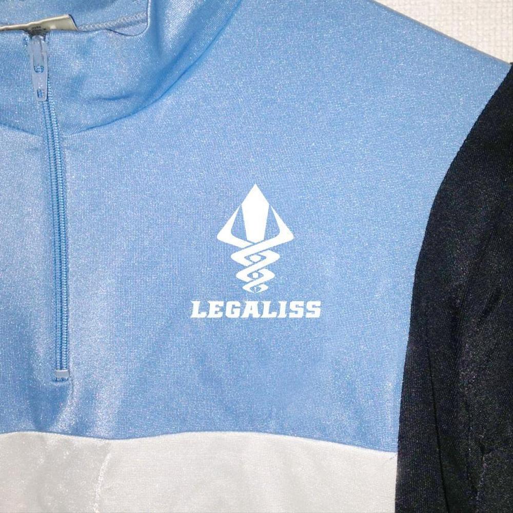 トライアスロンチーム「LEGALISS」 (レガリス）のチームロゴ　