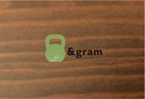 Lionさんのトレーニングジム　「&gram」のロゴへの提案
