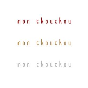 taguriano (YTOKU)さんのパリのおしゃれな雑貨屋さん、「mon chouchou」(モン シュシュ)のロゴへの提案