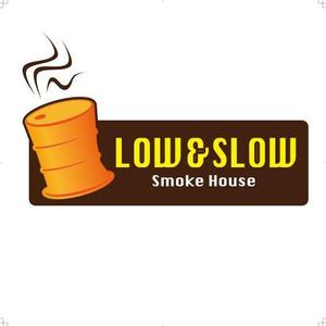 kajah (kajah)さんの飲食店「LOW & SLOW」のロゴへの提案