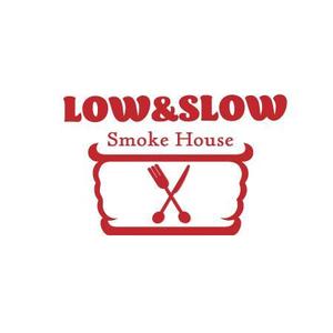 RI-naさんの飲食店「LOW & SLOW」のロゴへの提案