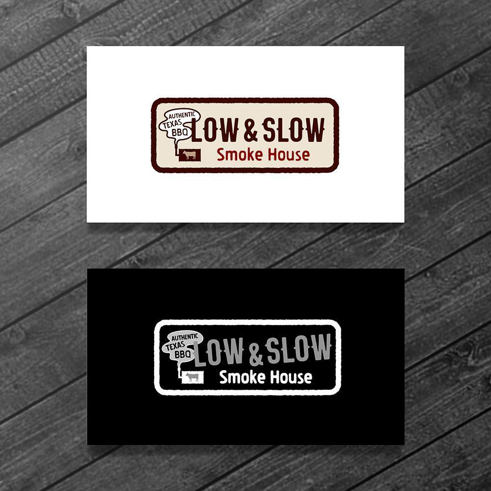 飲食店「LOW & SLOW」のロゴ