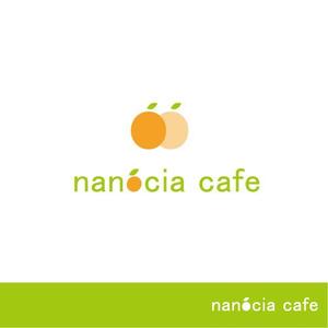 Alice (AliceLee)さんのカフェ「nanocia cafe」のロゴへの提案