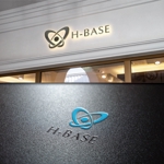 late_design ()さんのパーソナルトレーニングジム「H‐BASE」のロゴへの提案