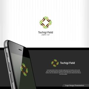 ligth (Serkyou)さんのエクステリア・外構施工会社『とちぎフィールド株式会社』のロゴへの提案