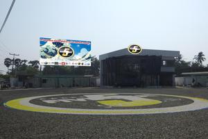 Big moon design (big-moon)さんの至急：海外で使う日本製自動車販売大型看板のデザイン製作への提案