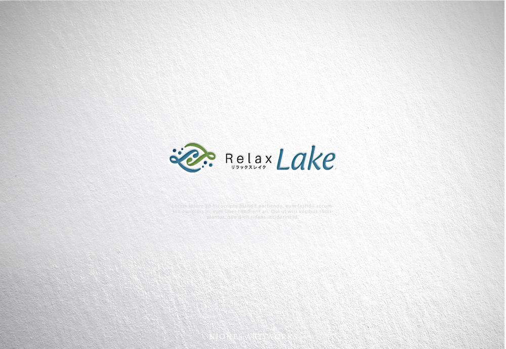 マッサージ店「Relax Lake」のロゴ