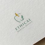 catwood (catwood)さんのリニューアル開院（名称変更）する歯科医院のロゴ制作への提案