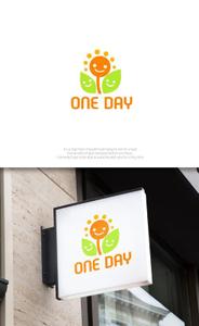 魔法スタジオ (mahou-phot)さんの児童発達支援・放課後等デイサービスの「ONE DAY」ロゴ作成への提案