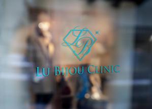 RDO@グラフィックデザイン (anpan_1221)さんの美容クリニック「Lu Bijou Clinic（リュ・ビジュ クリニック）」のロゴへの提案