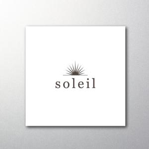 red3841 (red3841)さんの美術品等を扱う店舗・ネット販売会社「㈱soleil」（ソレイユ　意味：太陽）のロゴデザインです。への提案