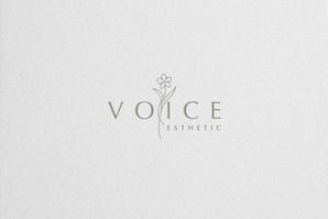 ALTAGRAPH (ALTAGRAPH)さんのエステサロン「voice」のロゴへの提案