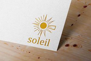 ぬくもり (scar628v)さんの美術品等を扱う店舗・ネット販売会社「㈱soleil」（ソレイユ　意味：太陽）のロゴデザインです。への提案