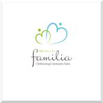 d-o2 (d-o2)さんの子育てコミュニティサロン「familia」のロゴへの提案