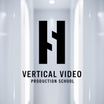 valine117 (valine117)さんの縦型動画制作学校のロゴへの提案