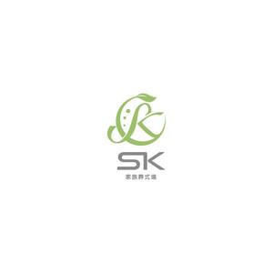 Gold Design (juncopic)さんの葬儀社「SK」「家族葬式場」という文字が入っているロゴへの提案