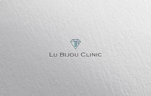 ケイ / Kei (solo31)さんの美容クリニック「Lu Bijou Clinic（リュ・ビジュ クリニック）」のロゴへの提案